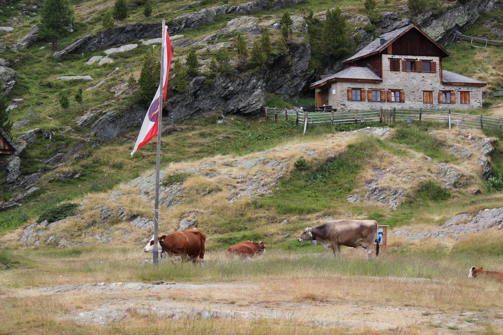 Alpenrose Aparthotel Martello Buitenkant foto